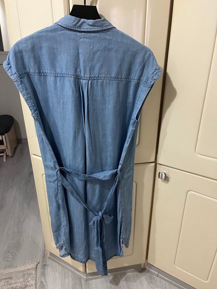 Düğmeli Kısa Kollu Midi Kot Elbise - Görsel 3