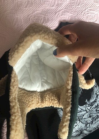 Siyah Kapüşonlu Kadın Sweatshirt - Gofra Baskılı - Görsel 2