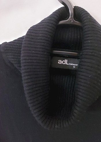 Siyah Kadın Boğazlı İnce Triko - Görsel 2