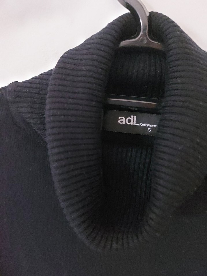 Siyah Kadın Boğazlı İnce Triko - Görsel 2