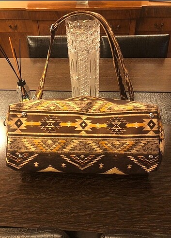 Nine West El yapımı büyük boy 