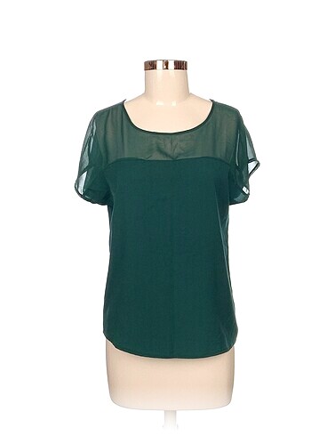 Diğer T-shirt %70 İndirimli.