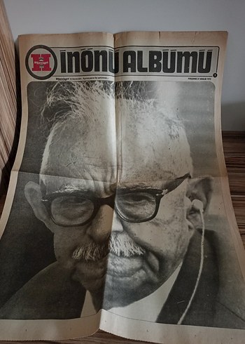İnönü Albümü Dergisi Siyah Beyaz Kapak 27 Aralık 1973