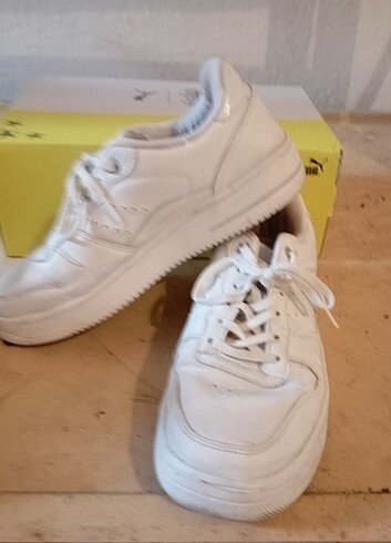 37 Beden beyaz Renk Nike spor ayakkabı 37numara