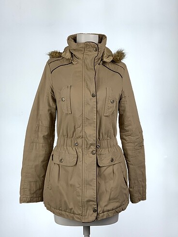 Diğer Parka %70 İndirimli.