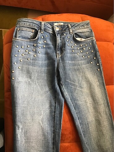 taş detaylı pantolon