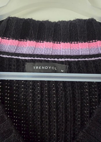 Kadın V Yaka Örgü Süveter - Görsel 3