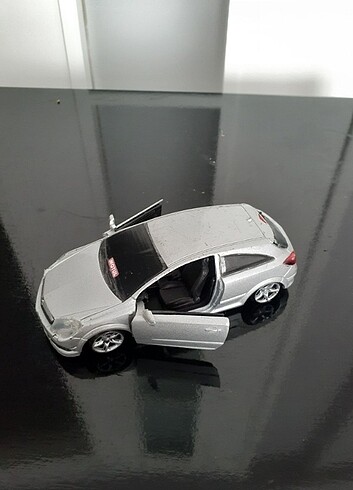 Beden Welly marka lisanslı 2005 opel astra