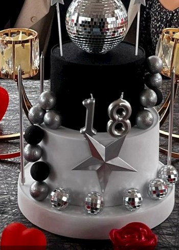 18 Yaş Gri Temalı Parti Pastası Dekoru - Görsel 2