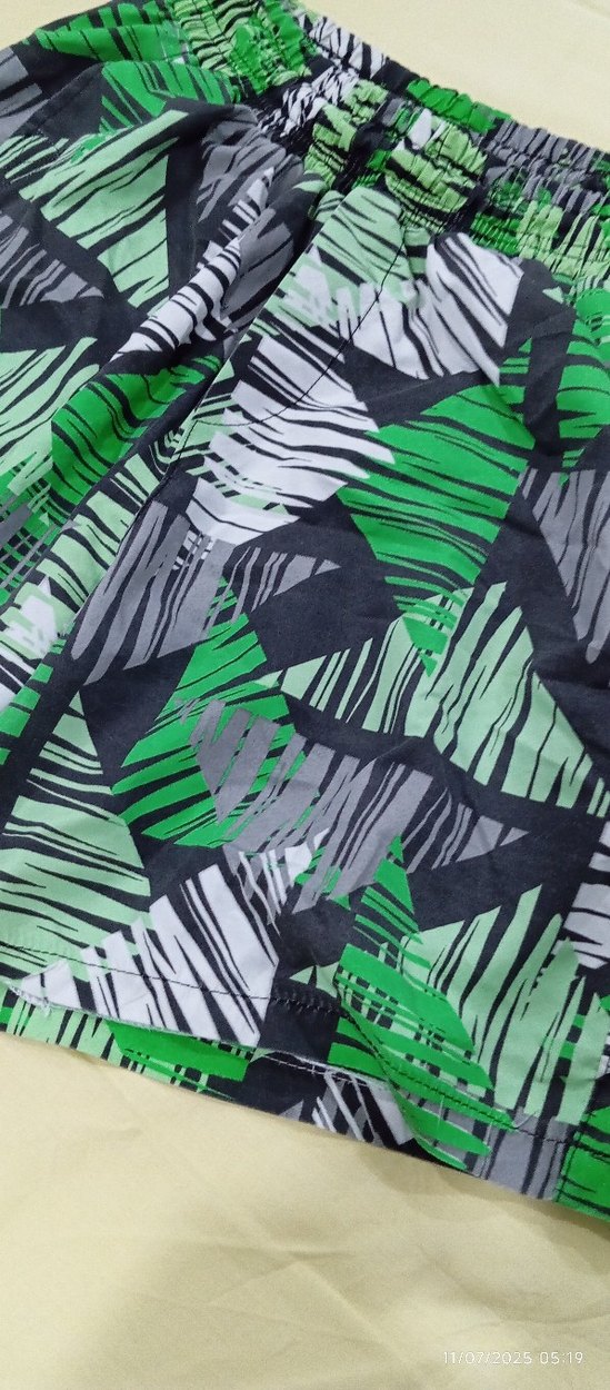 Renkli Yeşil m beden erkek deniz şortu - Görsel 2