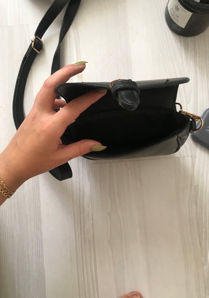 siyah çanta - Görsel 3