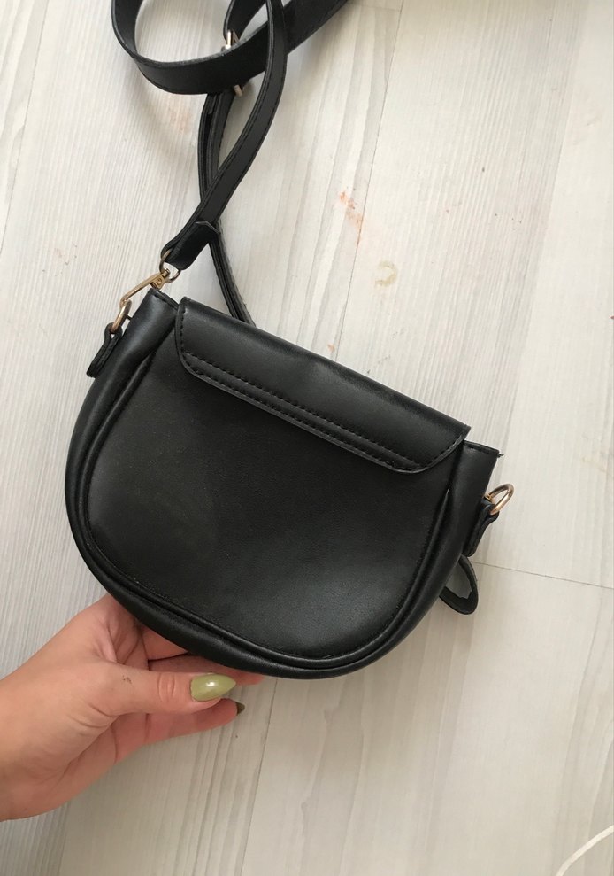 siyah çanta - Görsel 2