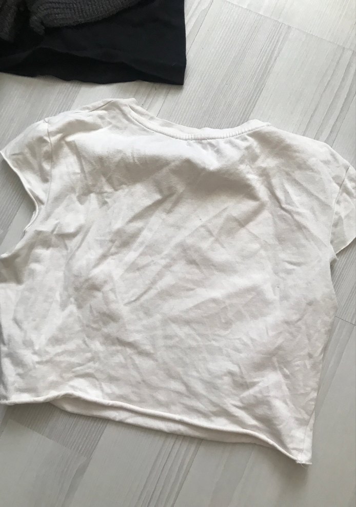 Beyaz Baskılı Kadın Kısa Kollu Tişört - Görsel 3