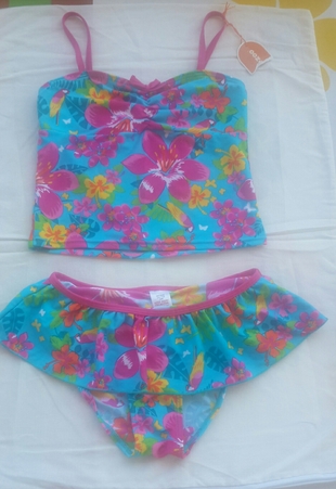 13 yaş için etiketli çiçek desenli bikini takımı