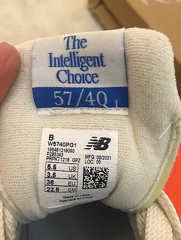 Sneaker