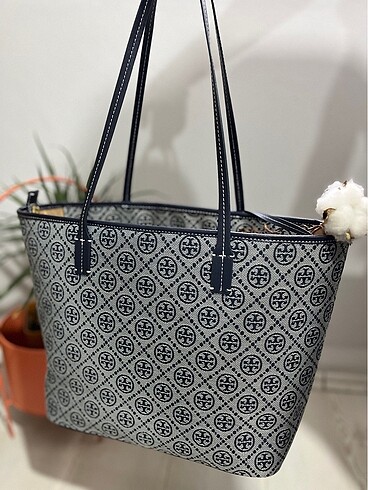Beden TORY BURCH T Monogram Fermuarlı Çanta