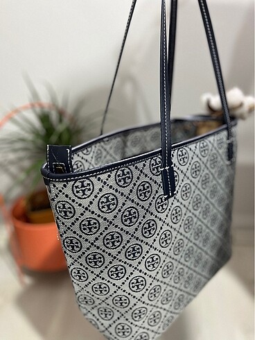 Beden lacivert Renk TORY BURCH T Monogram Fermuarlı Çanta