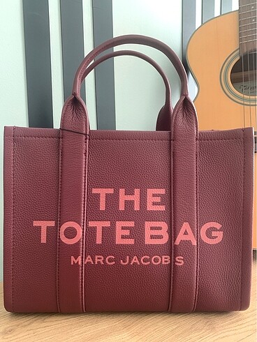 MARC JACOBS The Medium Tote Bag (chianti)