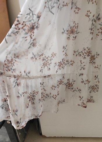 Bohem Çiçek Desenli Uzun Beyaz Elbise - Görsel 3