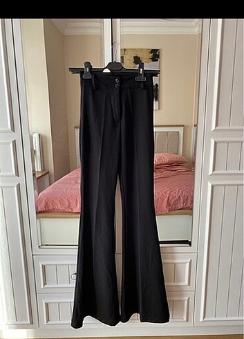 Zara İspanyol paça kumaş pantolon SATILDI