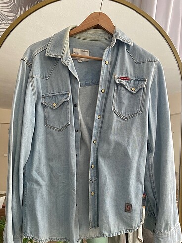 Denim gömlek
