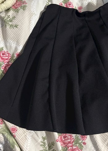 Kadın Siyah Pilili Midi Etek - Görsel 3