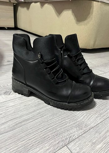 Siyah Kadın Goth Topuklu Bot - Görsel 4