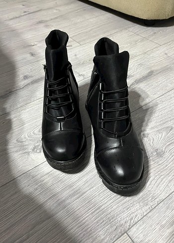 Siyah Kadın Goth Topuklu Bot - Görsel 3