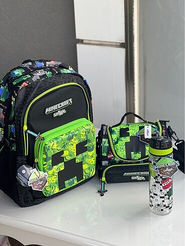  Smiggle Set