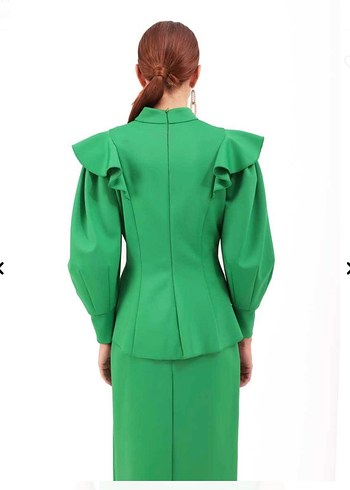 Yeşil Uzun Kol Fırfırlı bluz ve etek - Görsel 3