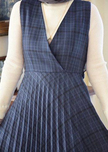 Piliseli Lacivert Ekose Uzun Elbise - Görsel 3