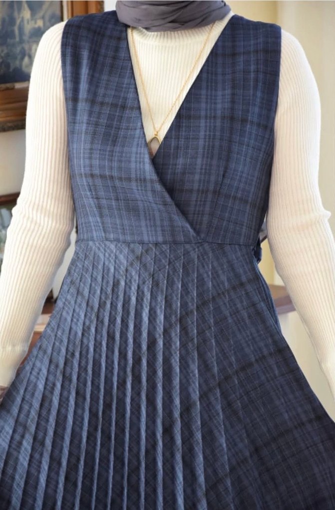 Piliseli Lacivert Ekose Uzun Elbise - Görsel 3