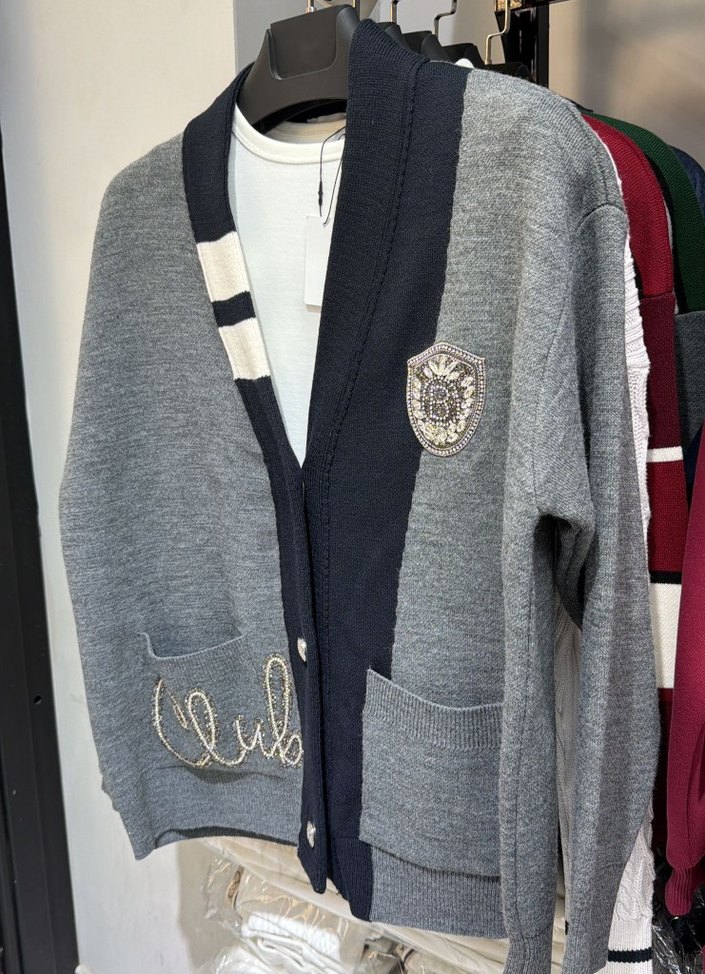 Beymen Club Gri İşlemeli Logolu Hırka - Görsel 3