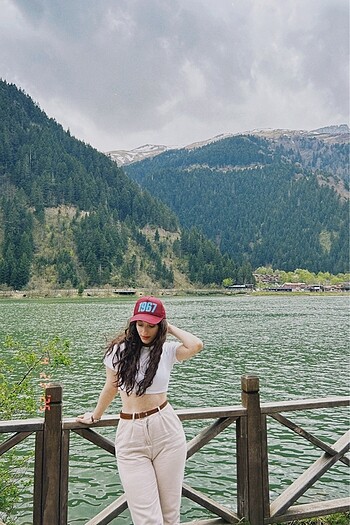 Beyaz crop