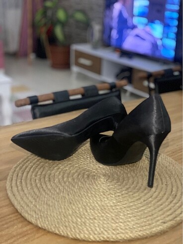 39 Beden Stiletto