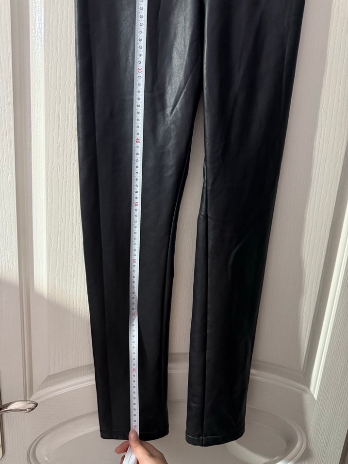 Siyah Deri Kadın Tayt - Görsel 5