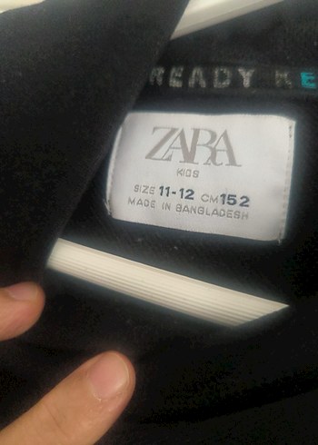 Kapüşonlu Siyah Çocuk Sweatshirt - Görsel 2