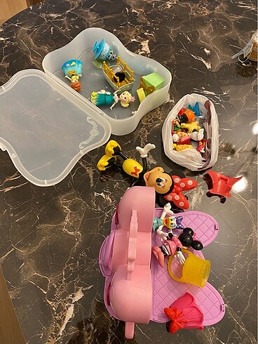 Mickey evi frozen seti ve küçük figürler