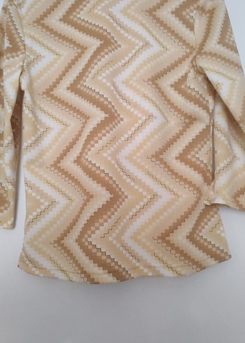 Bej Düğmeli Uzun Kollu V Yaka Gömlek - Görsel 6