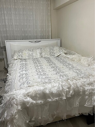 Yatak örtüsü