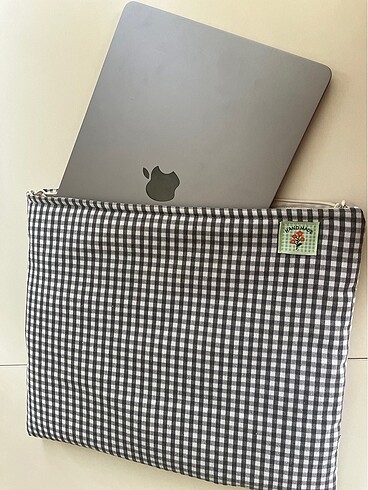 Özel Dikim Fermuarlı Laptop Çantası