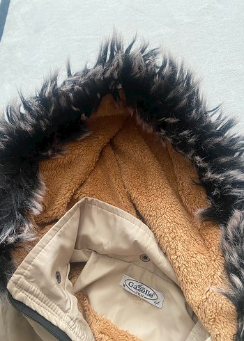 Kürklü Kapüşonlu Bej Kadın Mont - Görsel 2