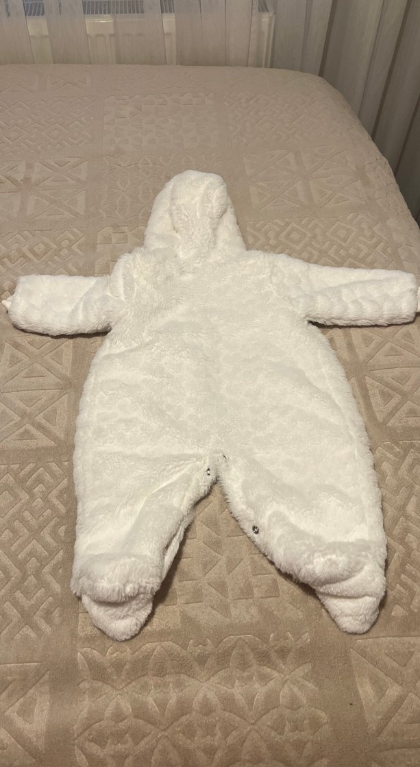 Bebek Kız  ya da Erkek Beyaz Kapüşonlu Kürklü Tulum - Görsel 5