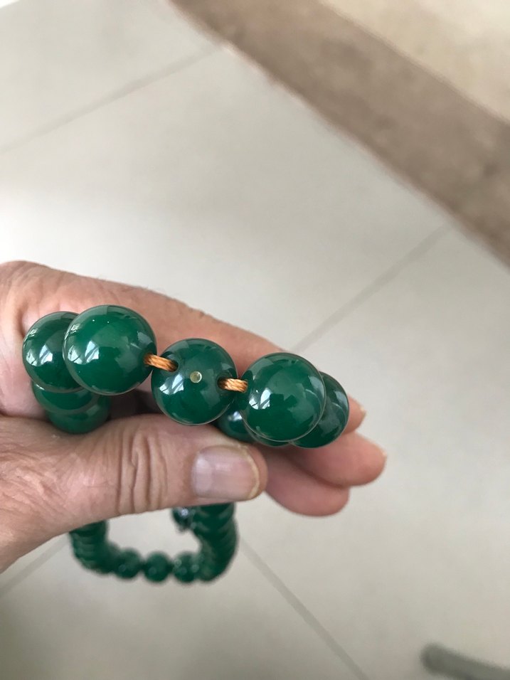 Koyu Yeşil sıkma kehribar tesbih - Görsel 2