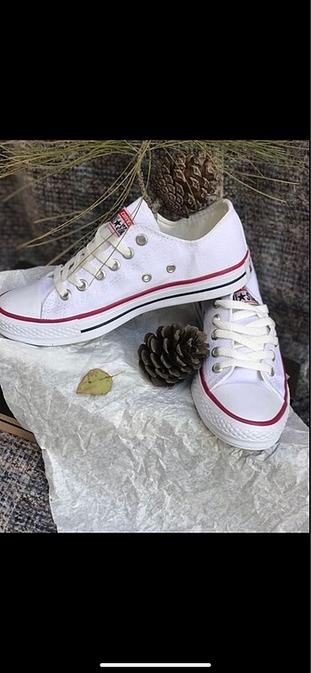 Beyaz rengi Converse?