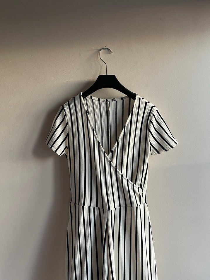 Çizgili V Yakalı Uzun Kadın Tulum - Görsel 2