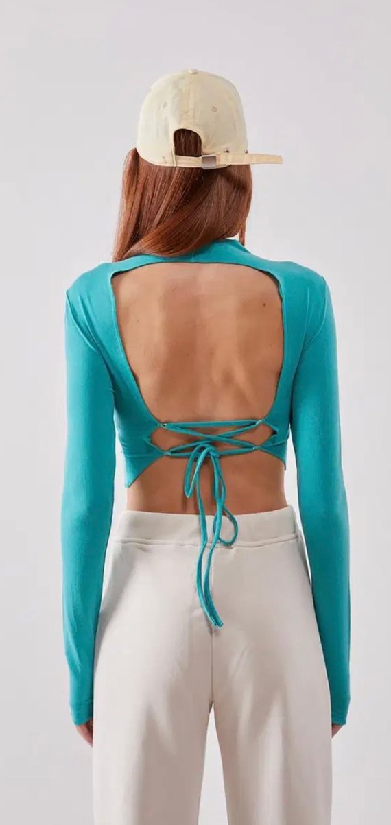 Sırt Dekolteli Uzun Kollu Bluz - Görsel 4