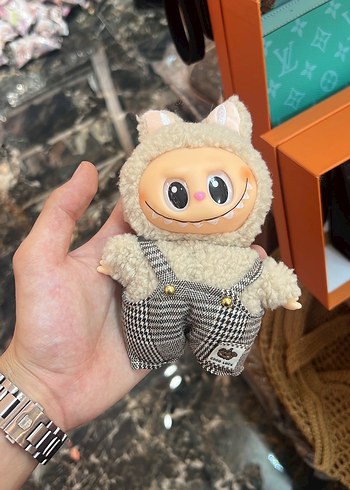 Diğer Kıyafetli labubu