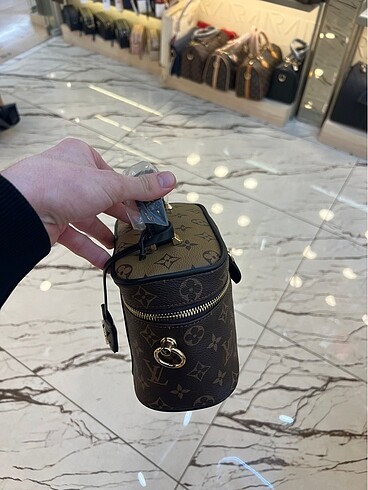 Louis Vuitton Lv Makyaj çantası