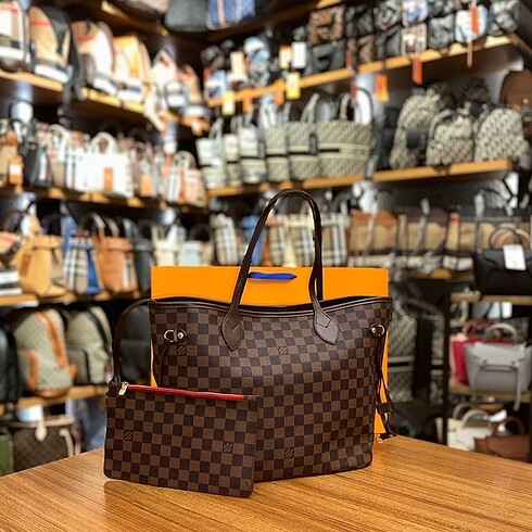 Louis Vuitton LOUİS VUİTTON NEVERFULL MM STOKLARADA